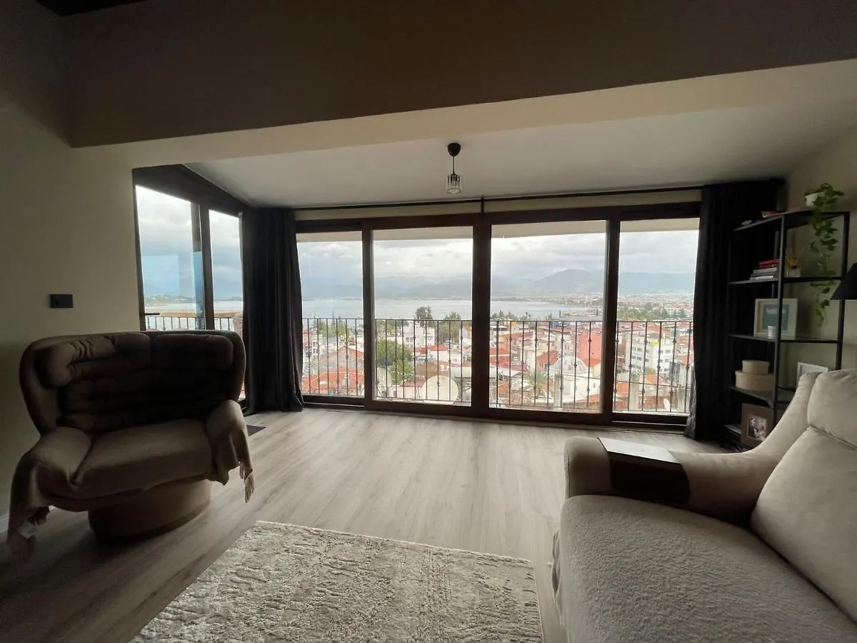Deniz Manzarali Suites فتحية شقة