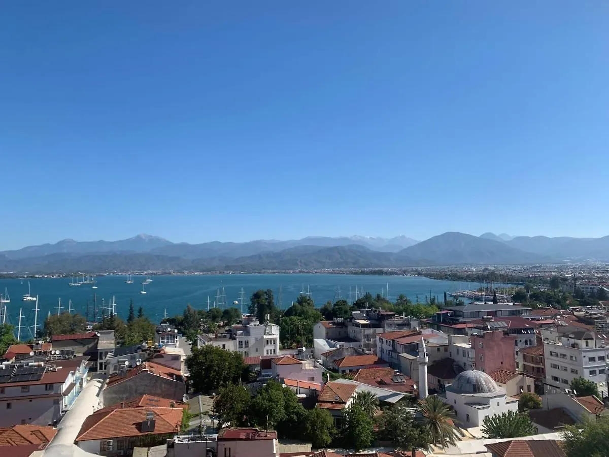 Deniz Manzarali Suites فتحية 0*,