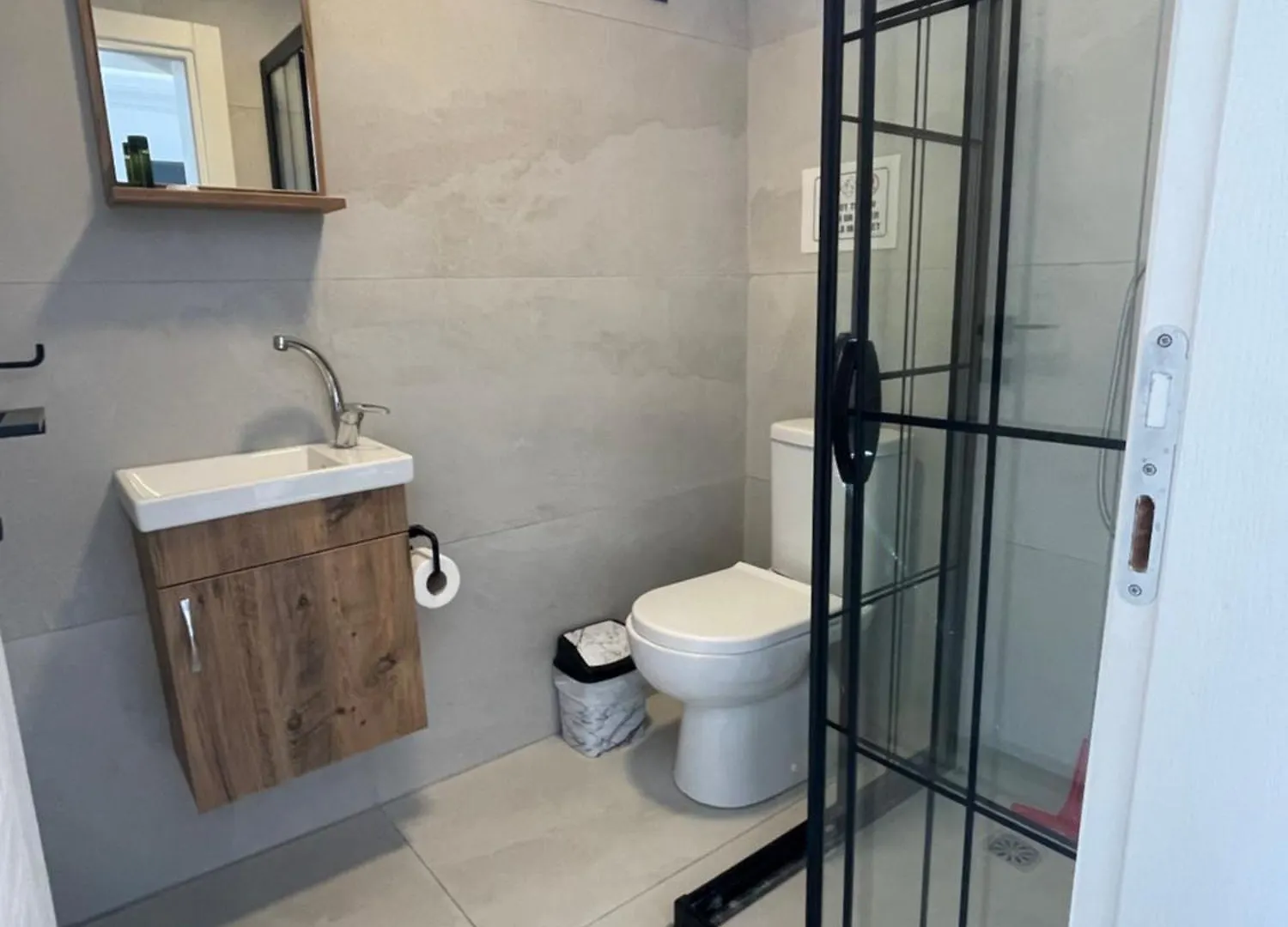 Deniz Manzarali Suites فتحية شقة